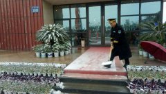 正能量！給物業(yè)一個贊，冰天雪地有我們在。